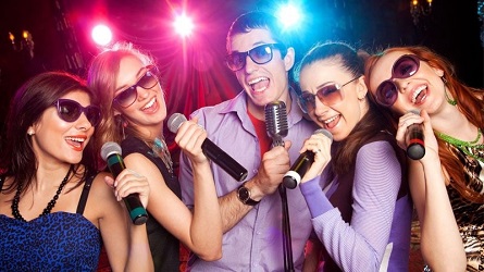 Tuyệt chiêu thu hút khách hàng trong kinh doanh karaoke