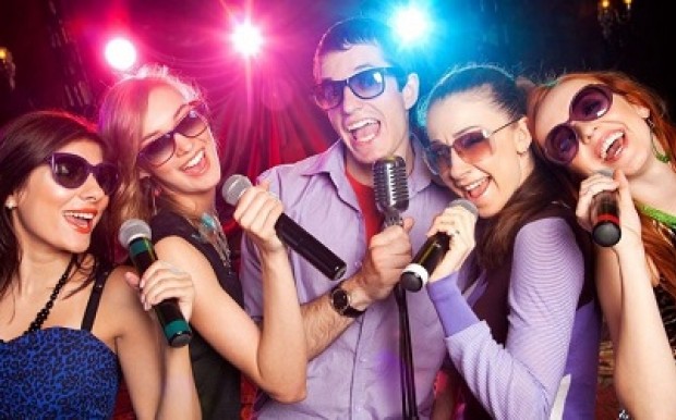 Tuyệt chiêu thu hút khách hàng trong kinh doanh karaoke