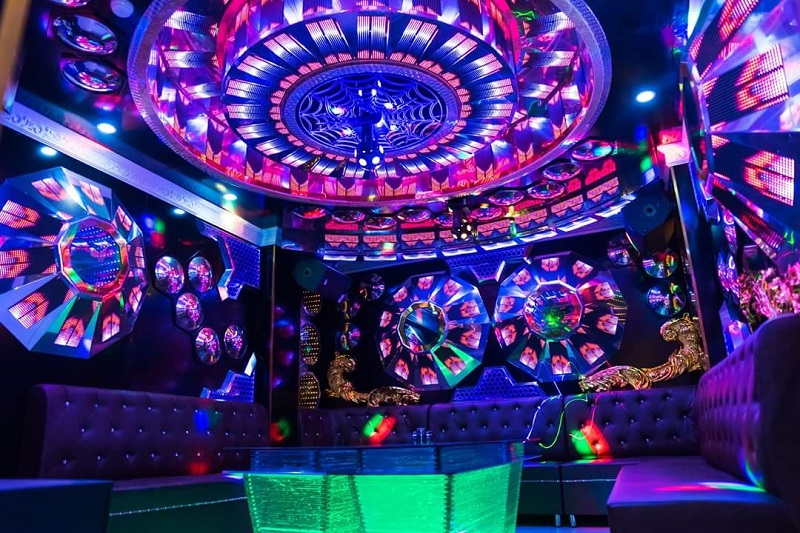 Phòng vip 10 tại karaoke paris by night Phòng vip 10 tại karaoke paris by night
