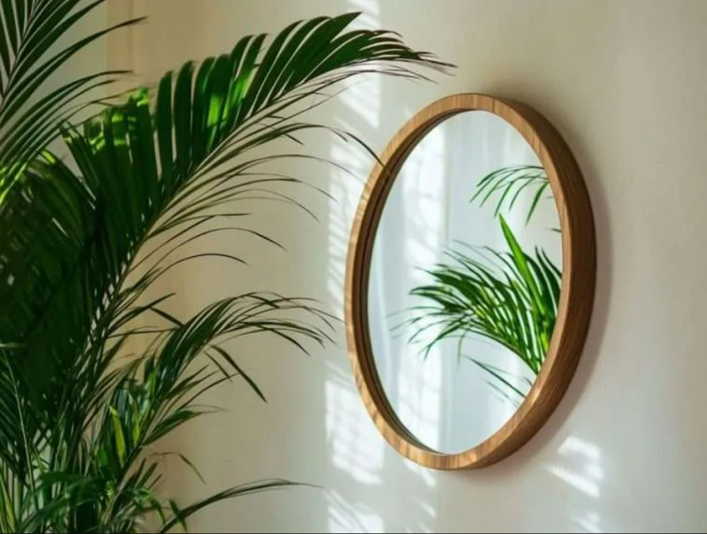 Gương treo ở hành lang hoặc ban công