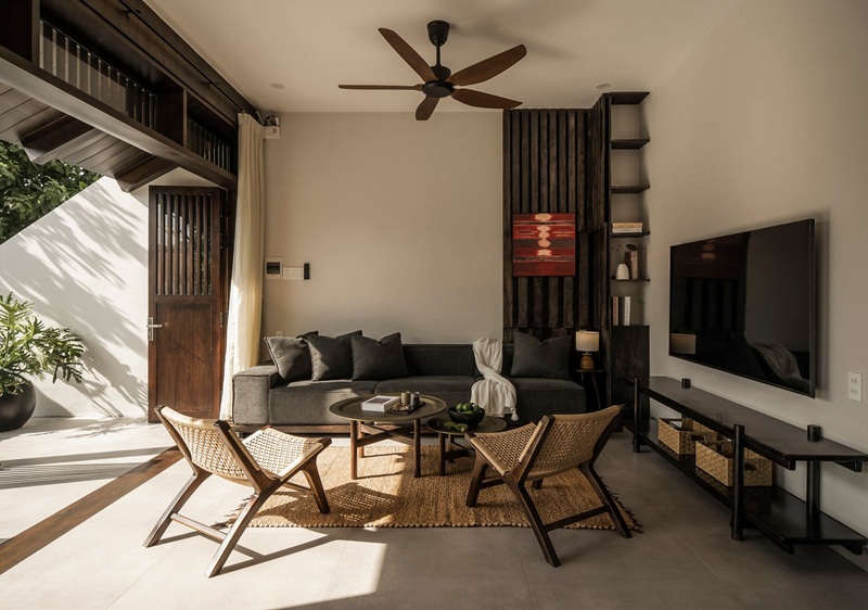 3-2 Phòng khách nhà cô Hương Huế