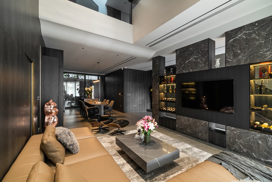 Phòng khách nối liền với không gian bếp