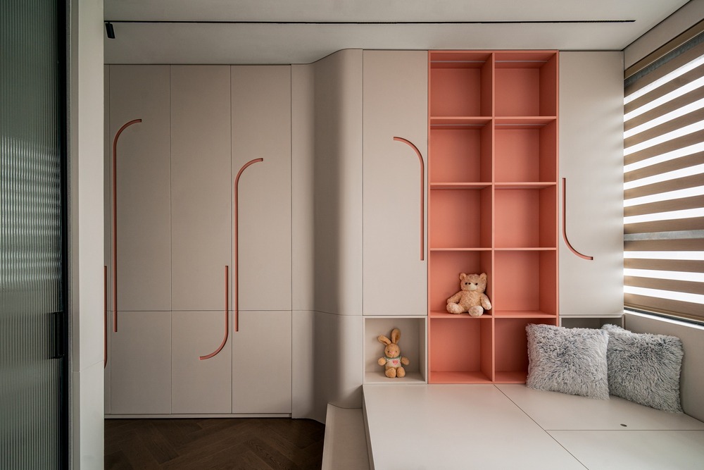 Phòng ngủ con gái của anh Hòa