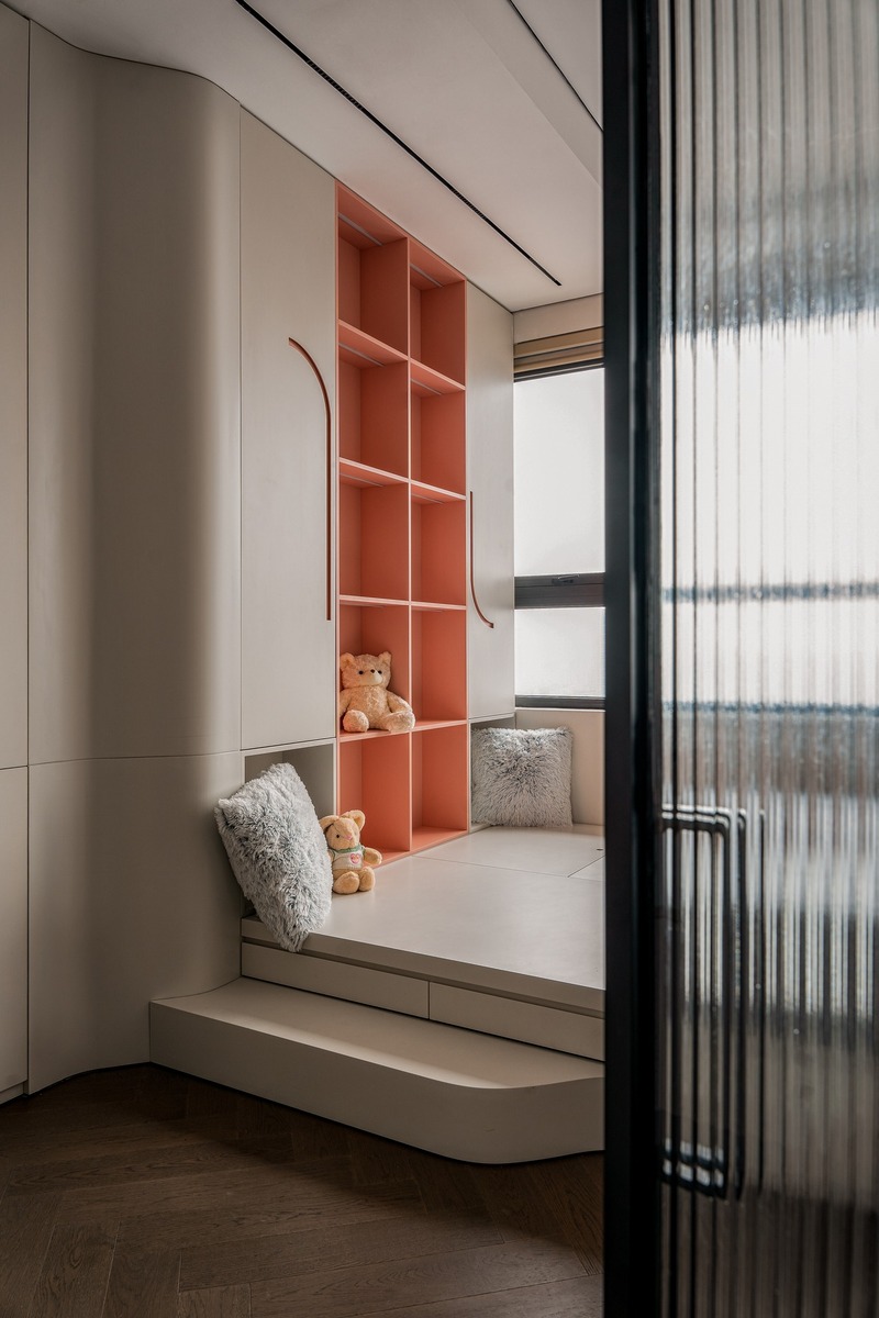 Phòng ngủ con gái của anh Hòa