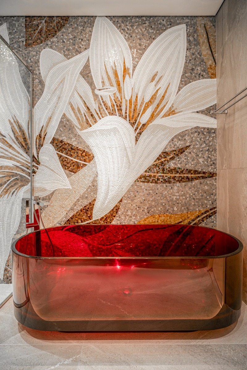 wc phòng ngủ nhà anh Hòa