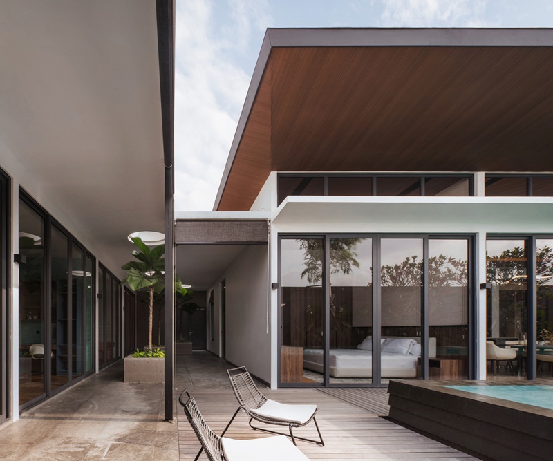 3-1 Không gian bên ngoài nhà chị Cúc Hạ Long