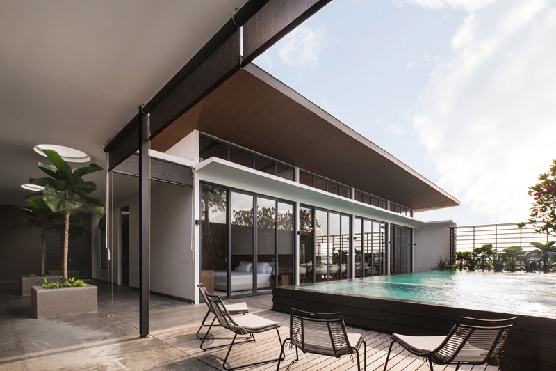 3-2 Không gian bên ngoài nhà chị Cúc Hạ Long