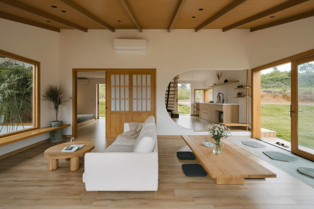 Phòng khách nhà cấp 4 của cô Lan