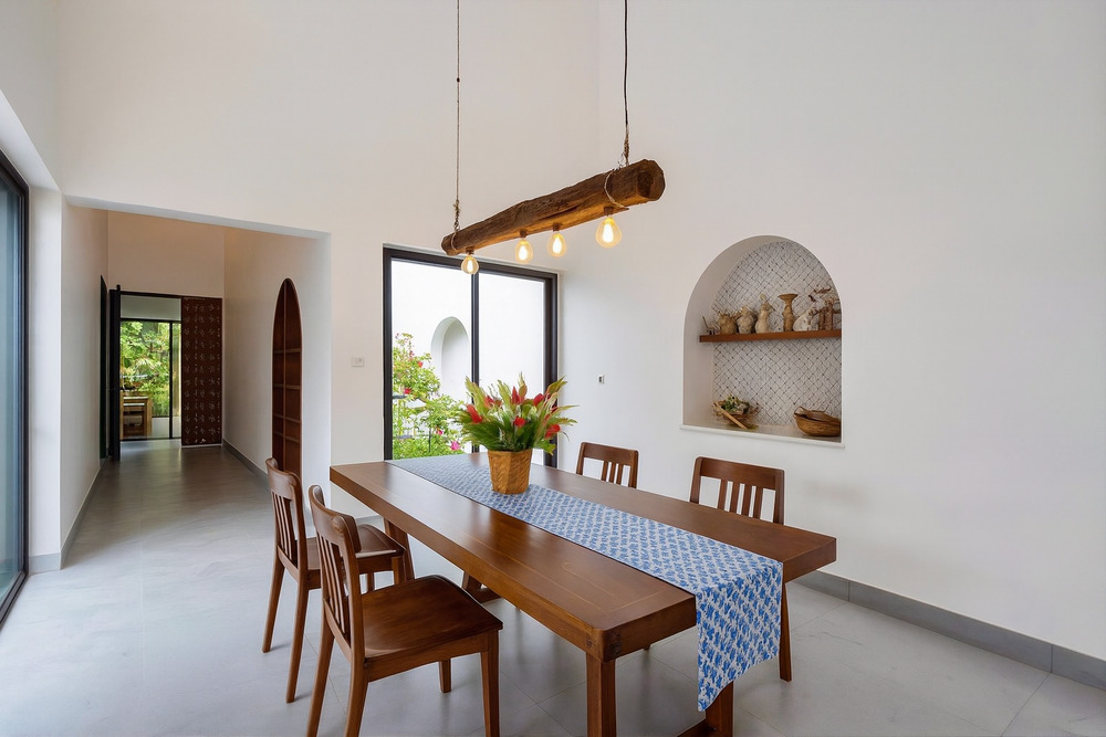 Phòng ăn tại nhà cấp 4 của chú Trung 